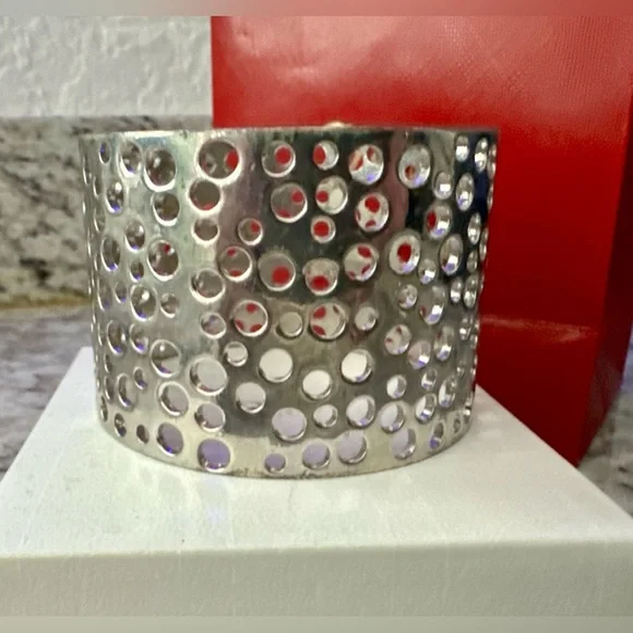 Vintage Silver Plated Cutout Wide Bangle Bracelet - Picture 3 of 5